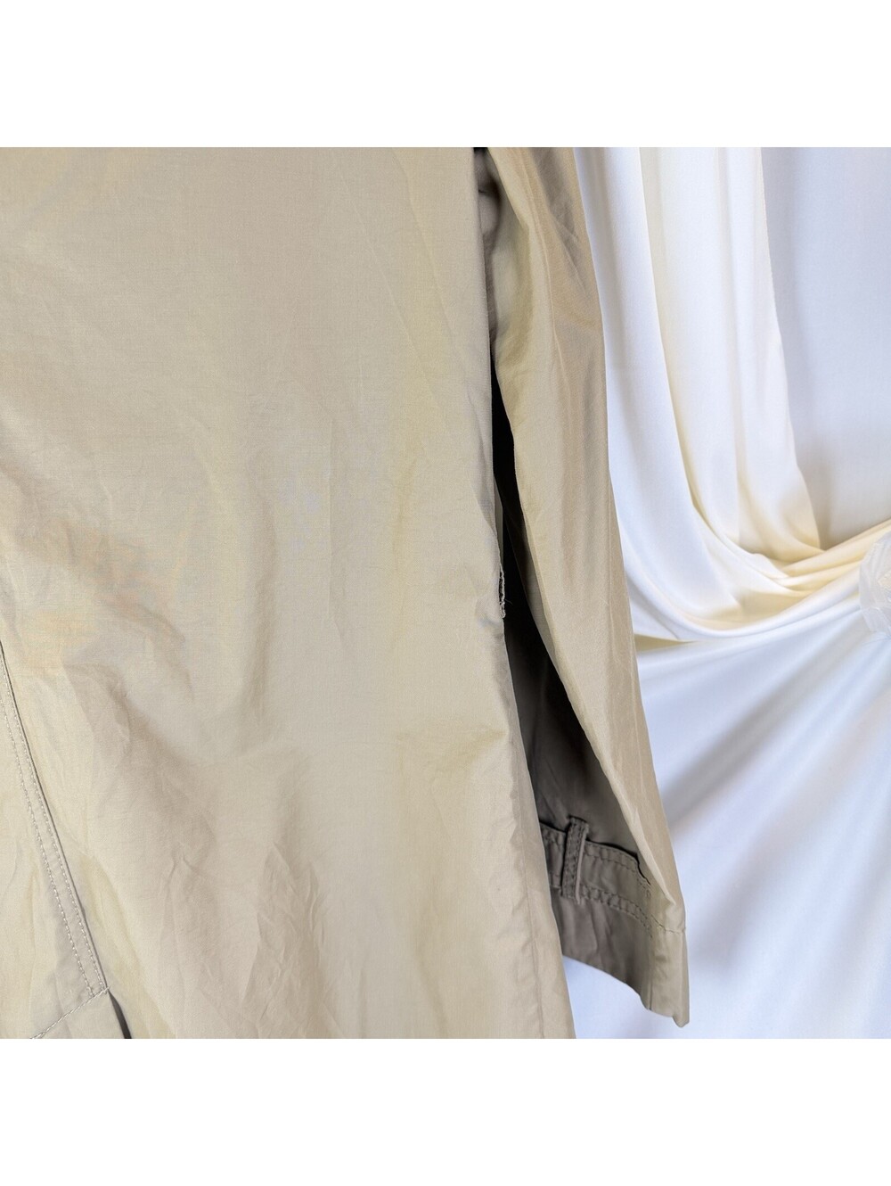 Gap Women's Beige Trench Coat Mid-Length Button Closure Pockets Size M - Picture 11 of 14